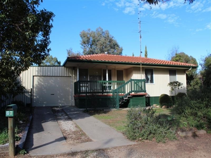 26 Phoenix Avenue, Clare SA 5453