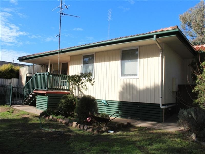 26 Phoenix Avenue, Clare SA 5453