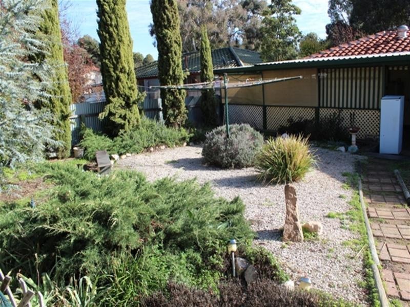 26 Phoenix Avenue, Clare SA 5453