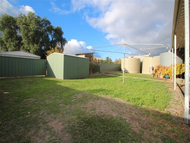 42 Government Road, Spalding SA 5454