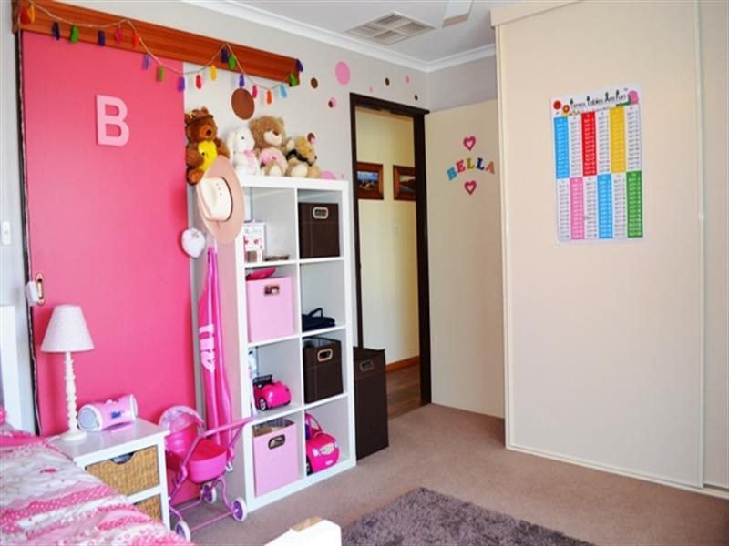 31 Main Street, Owen SA 5460