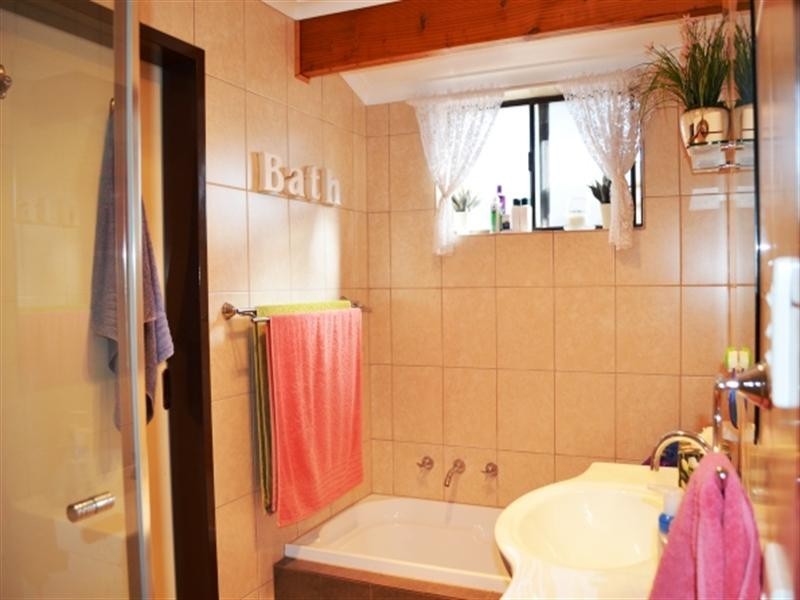 31 Main Street, Owen SA 5460