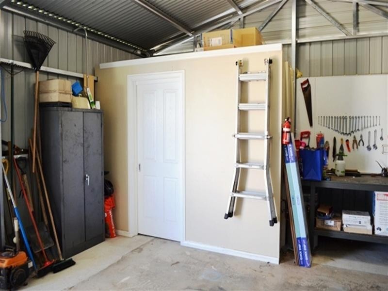 31 Main Street, Owen SA 5460