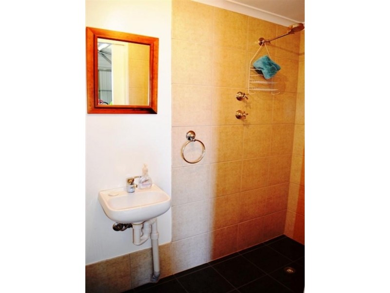 31 Main Street, Owen SA 5460