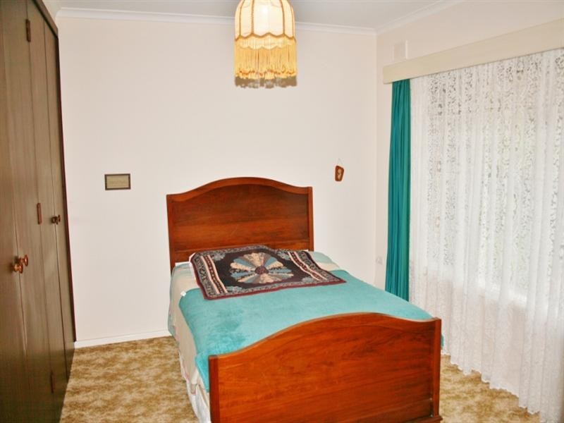 15 Barr Street, Redhill SA 5521