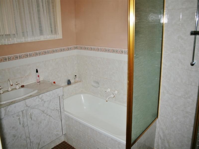 15 Barr Street, Redhill SA 5521