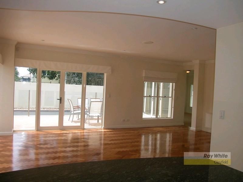 43 Henry Street, Wooloowin QLD 4030