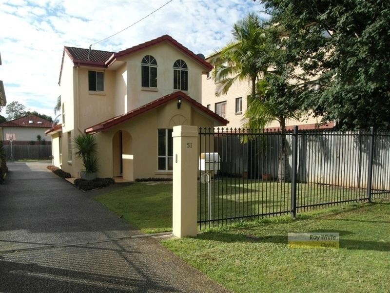 51 College Street, Hamilton QLD 4007