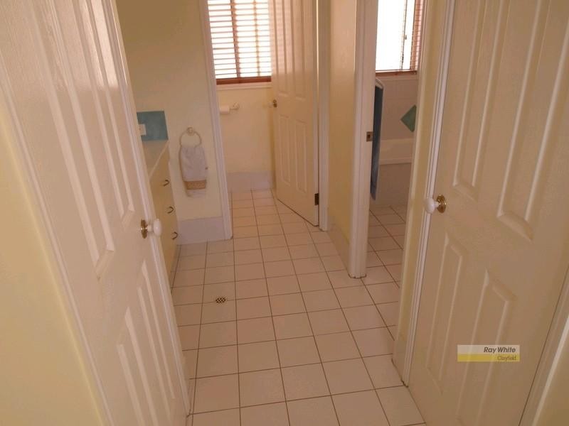 51 College Street, Hamilton QLD 4007