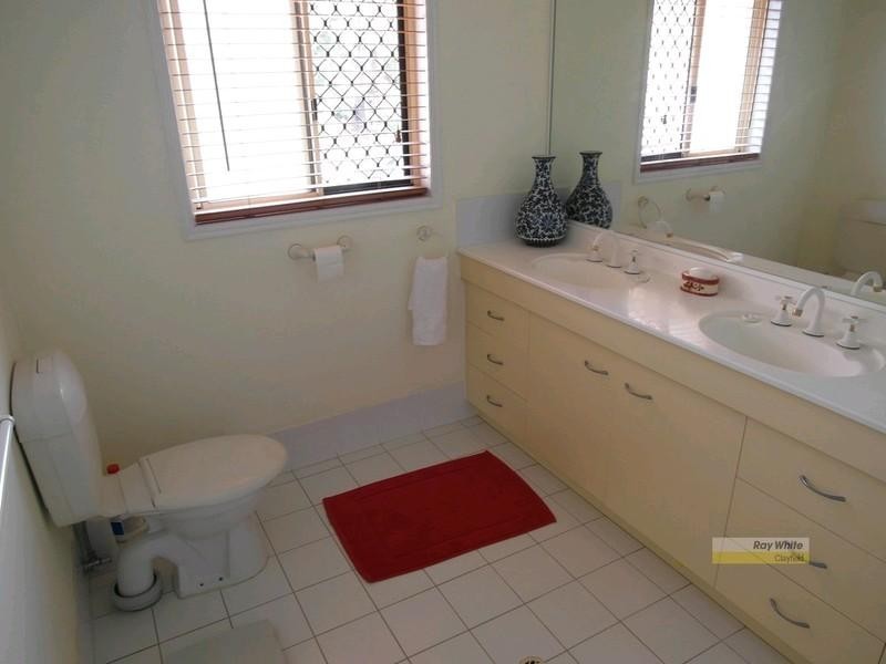 51 College Street, Hamilton QLD 4007