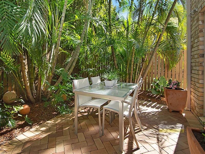 1/98 Dobson Street, Ascot QLD 4007