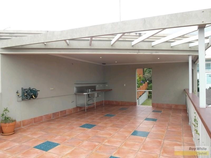 79 Markwell Street, Hamilton QLD 4007