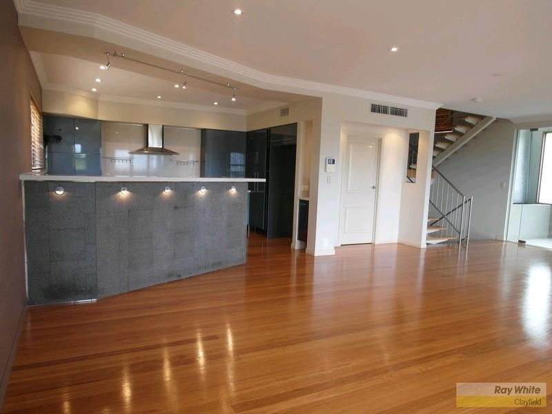 79 Markwell Street, Hamilton QLD 4007