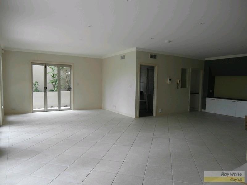 79 Markwell Street, Hamilton QLD 4007