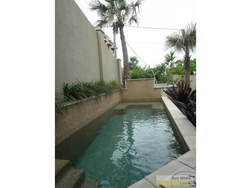 79 Markwell Street, Hamilton QLD 4007