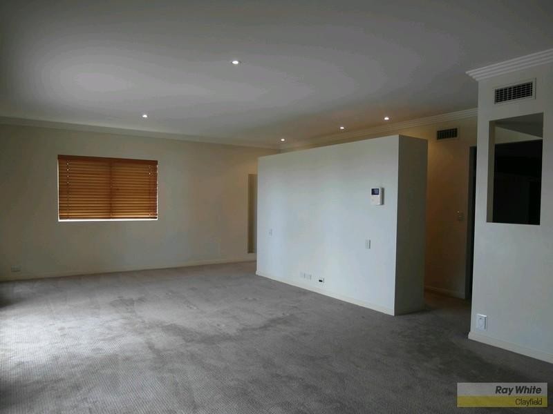 79 Markwell Street, Hamilton QLD 4007