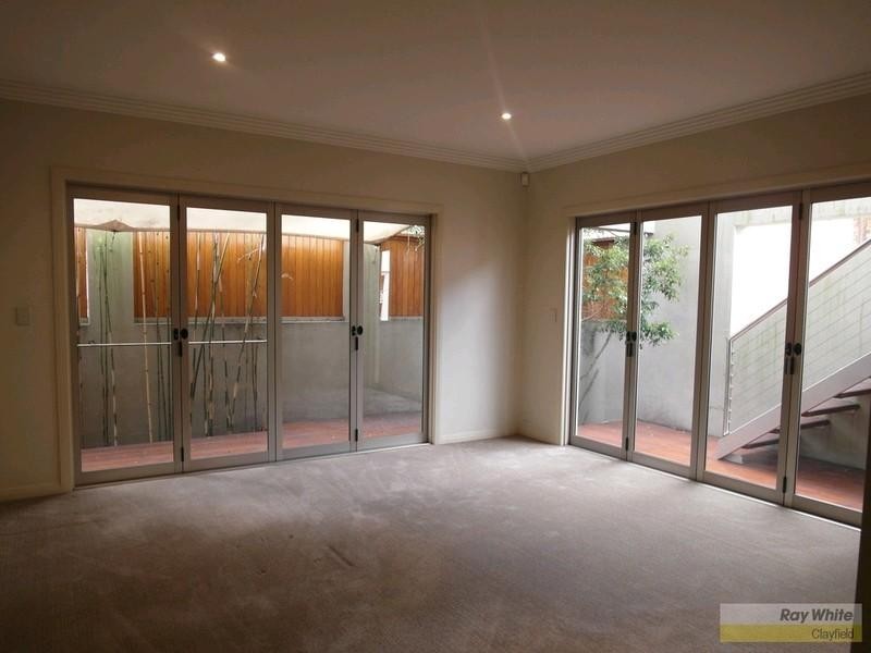 79 Markwell Street, Hamilton QLD 4007