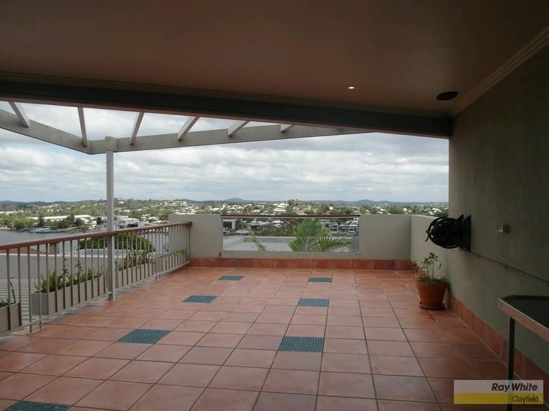 79 Markwell Street, Hamilton QLD 4007