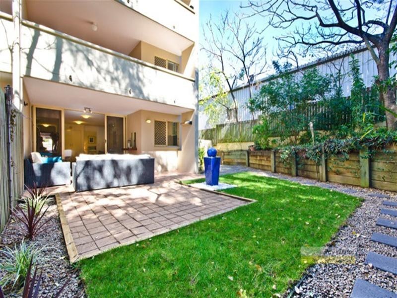 2/101 Junction Road, Clayfield QLD 4011