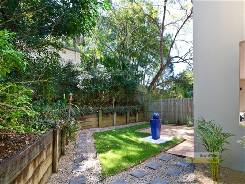 2/101 Junction Road, Clayfield QLD 4011