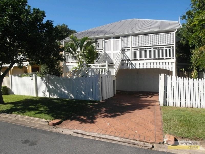 15 Thomas Street, Clayfield QLD 4011