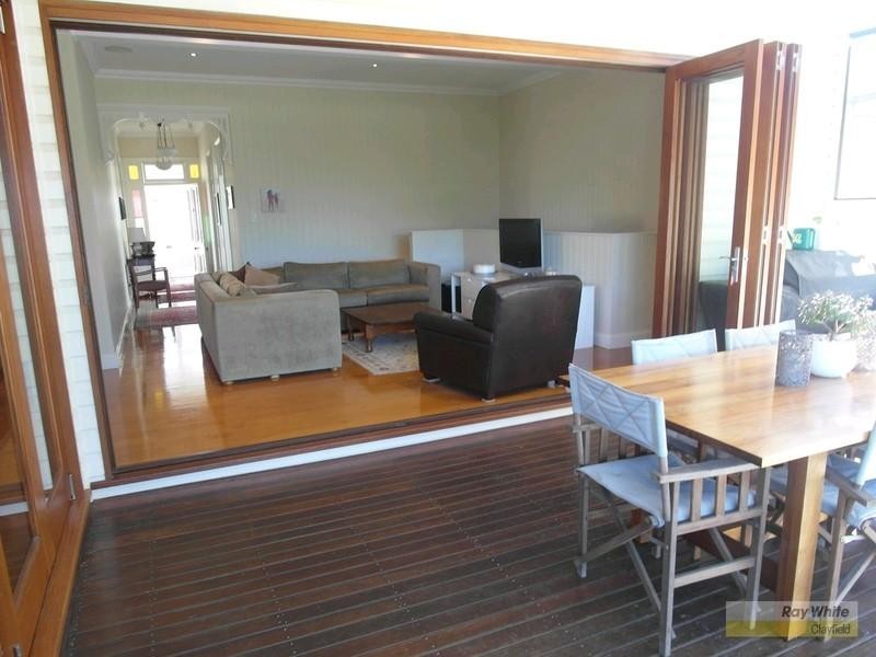 15 Thomas Street, Clayfield QLD 4011