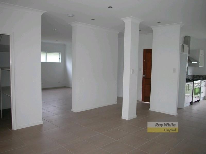 77 Oates Parade, Northgate QLD 4013