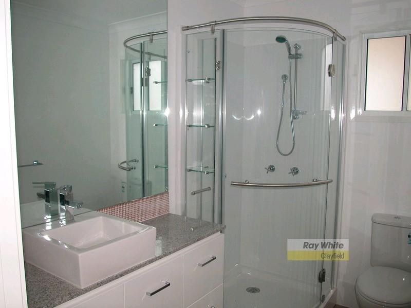 77 Oates Parade, Northgate QLD 4013