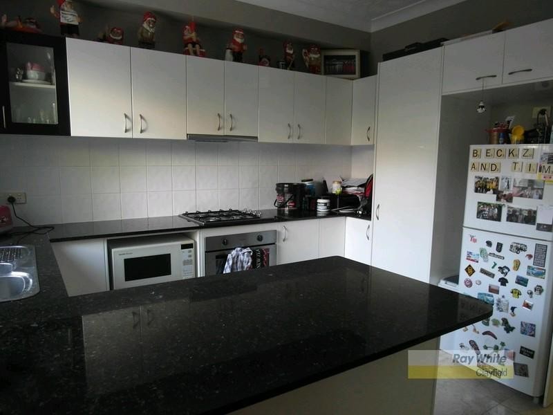 2/654 Kingsford Smith Drive, Hamilton QLD 4007