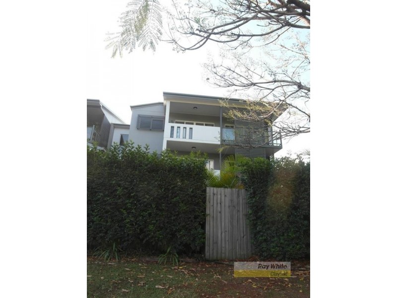 2/654 Kingsford Smith Drive, Hamilton QLD 4007