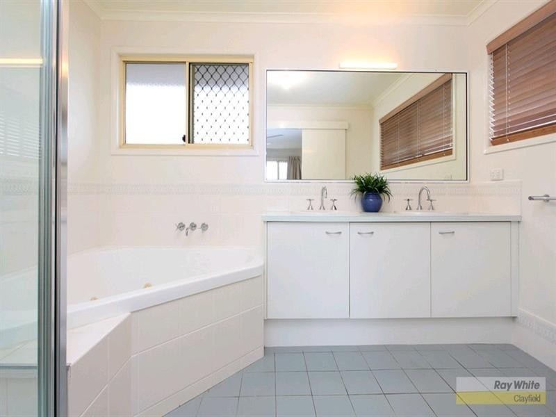 21 Westwood Street, Wavell Heights QLD 4012