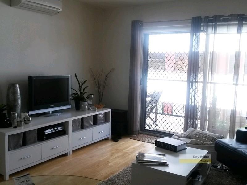 2/30 London Road, Clayfield QLD 4011
