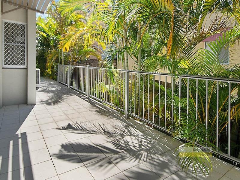 2/48 Hows Road, Nundah QLD 4012