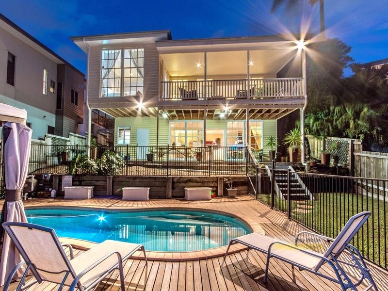 92 Banks Street, Alderley QLD 4051