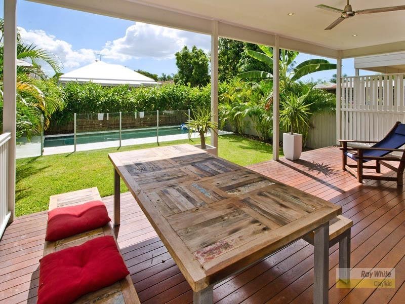 34 Raceview Avenue, Hendra QLD 4011