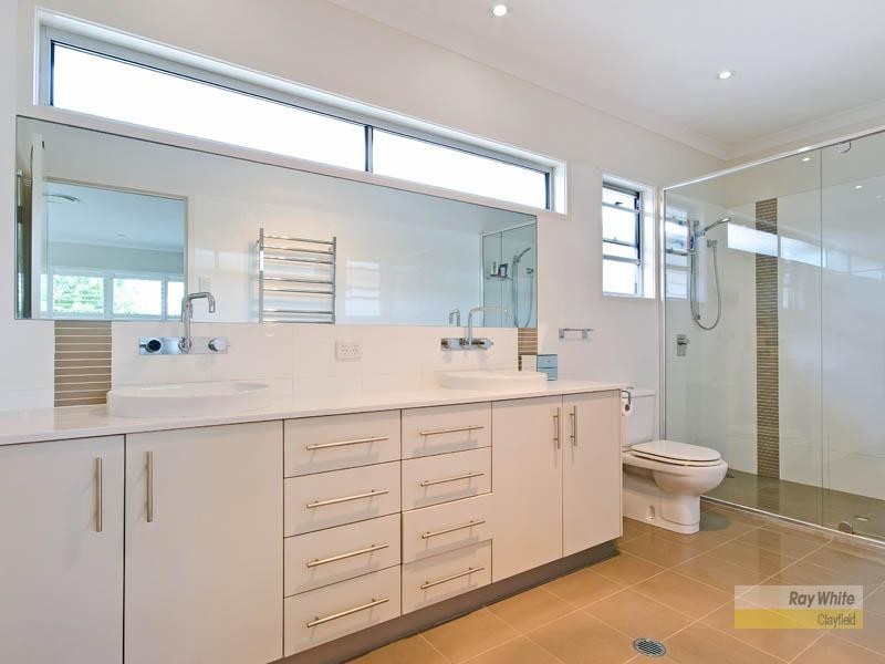 34 Raceview Avenue, Hendra QLD 4011