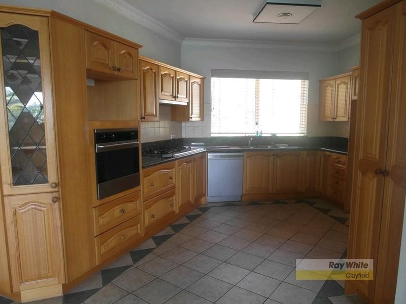 64 Queens Road, Hamilton QLD 4007