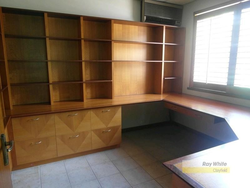 64 Queens Road, Hamilton QLD 4007