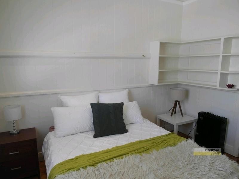 15 Ford Street, Clayfield QLD 4011