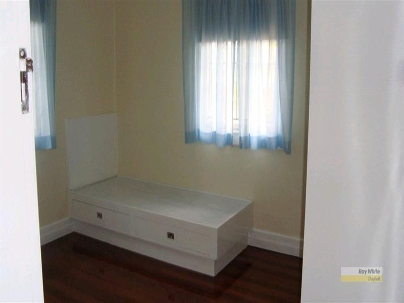 20 Highcrest Avenue, Wavell Heights QLD 4012