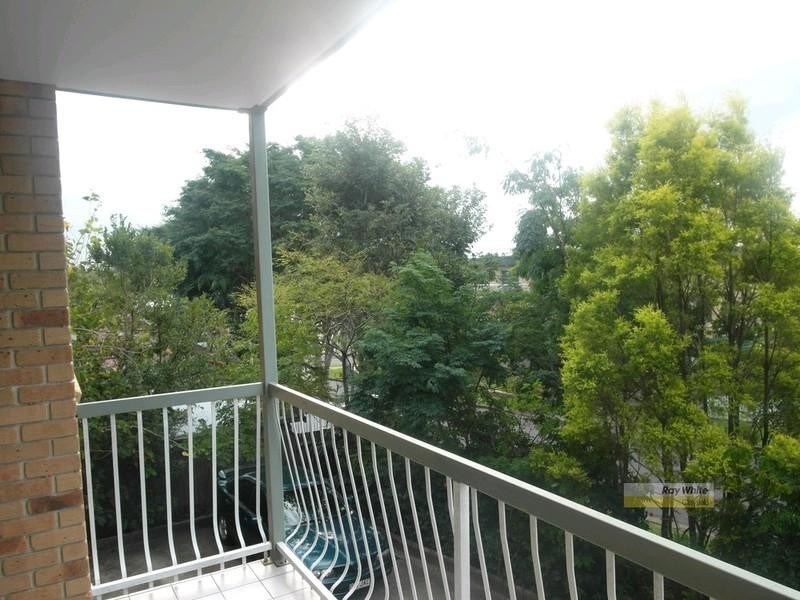 3/35 Leslie Street, Nundah QLD 4012