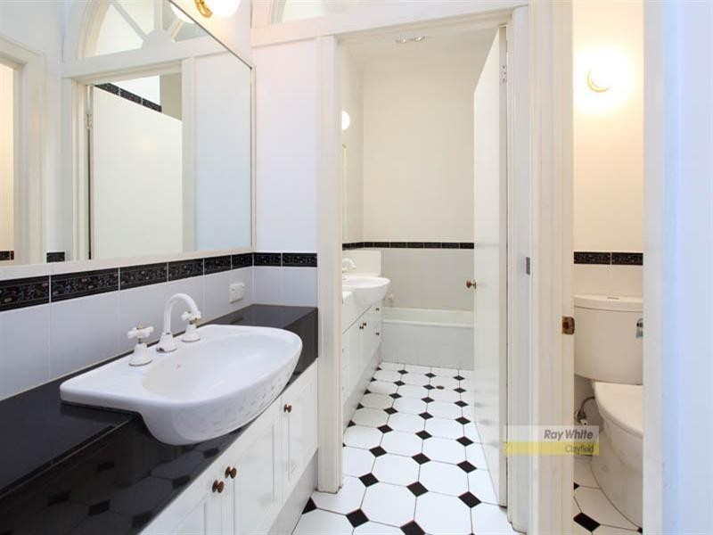 86 Enderley Road, Clayfield QLD 4011