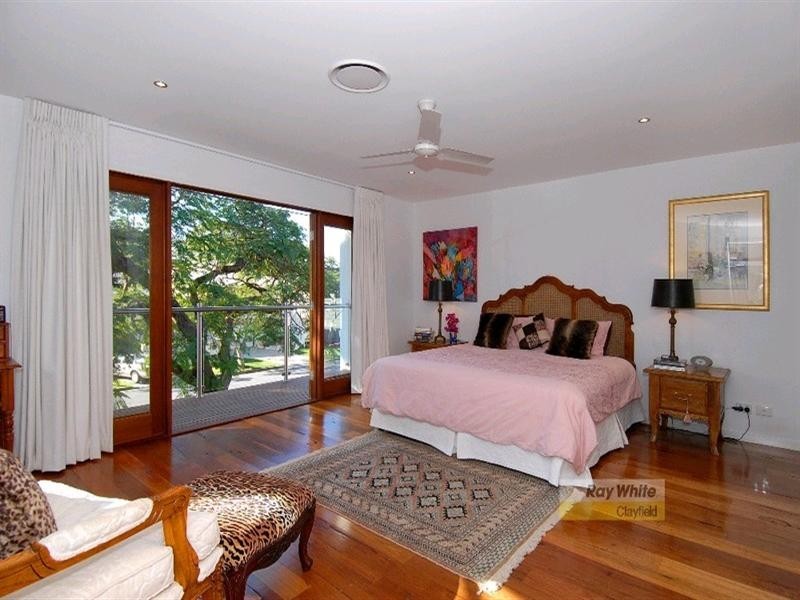 84 Mein Street, Hendra QLD 4011