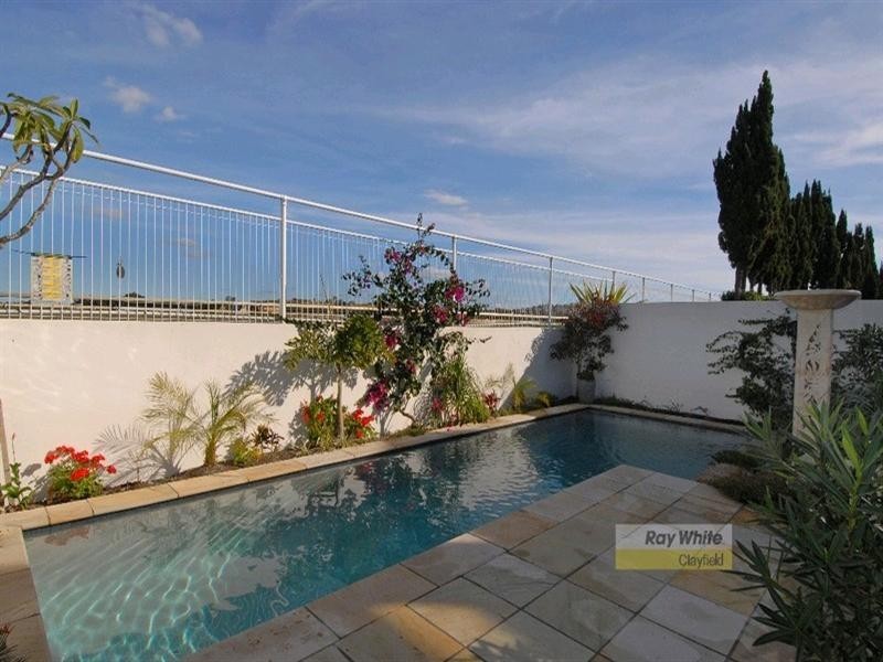 84 Mein Street, Hendra QLD 4011