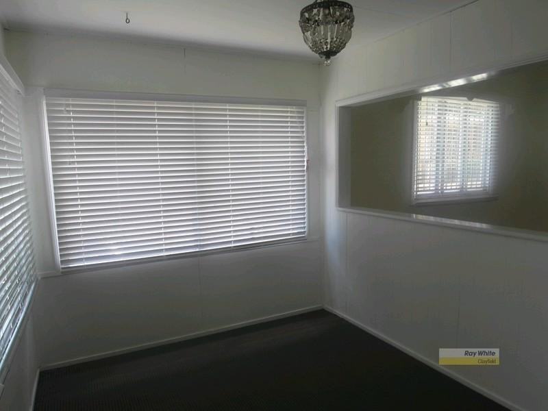 16 Rosemount Terrace, Windsor QLD 4030