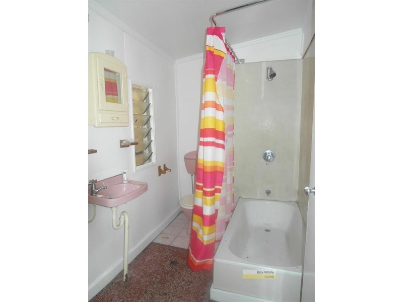 16 Rosemount Terrace, Windsor QLD 4030