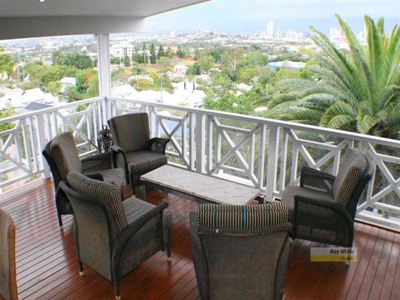 14 Rupert Street, Windsor QLD 4030