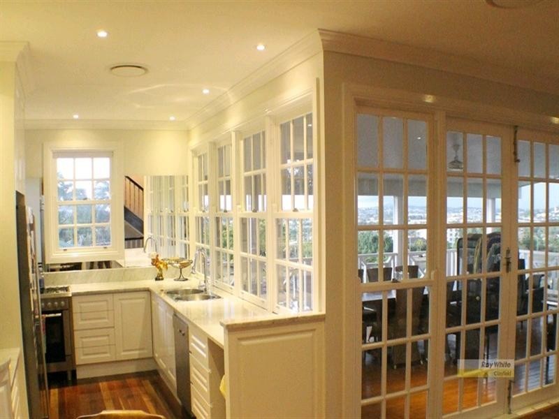 14 Rupert Street, Windsor QLD 4030