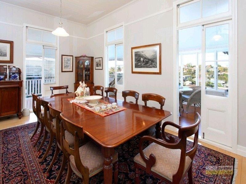 90 Hillside Crescent, Hamilton QLD 4007