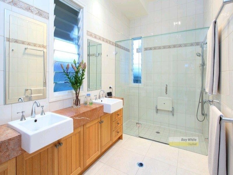 90 Hillside Crescent, Hamilton QLD 4007